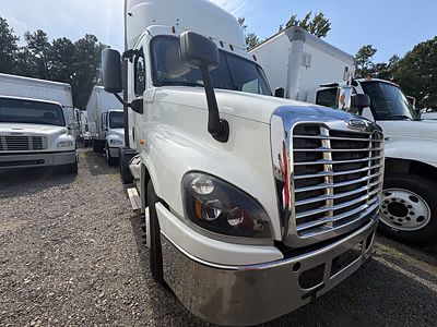 2019 Freightliner CASCADIA 125