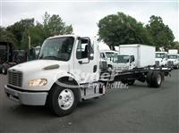 2012 Freightliner M2 106