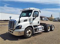 2016 Freightliner CASCADIA 113