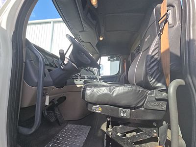 2019 Freightliner CASCADIA 125