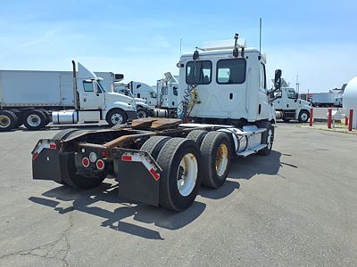 2019 Freightliner NEW CASCADIA 116