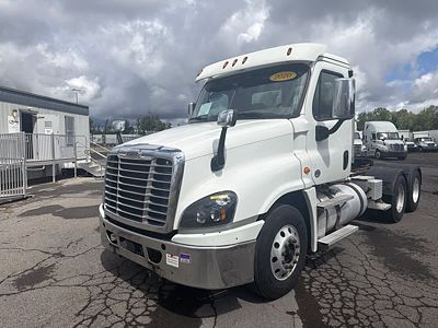 2020 Freightliner CASCADIA 125