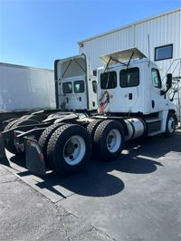 2016 Freightliner CASCADIA 125