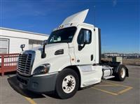 2017 Freightliner CASCADIA 113