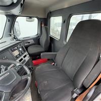 2019 Freightliner NEW CASCADIA 116