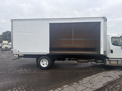 2015 Freightliner M2 106