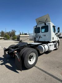2020 Freightliner NEW CASCADIA 116