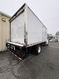 2018 Freightliner M2 106