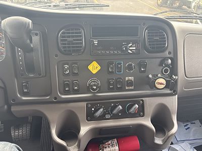 2020 Freightliner M2 106