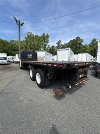 2017 Freightliner M2 106