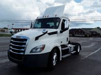 2020 Freightliner NEW CASCADIA 126