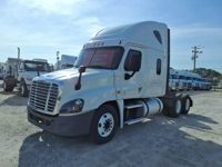2020 Freightliner CASCADIA 125