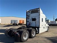 2017 Freightliner CASCADIA 125