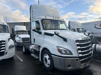 2019 Freightliner NEW CASCADIA 126