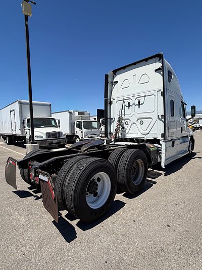 2022 Freightliner NEW CASCADIA PX12664