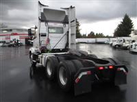 2017 Volvo VNL64T