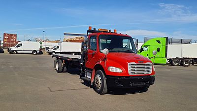 2018 Freightliner M2 106