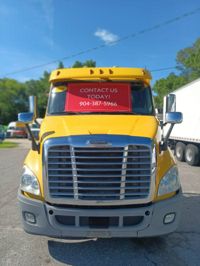 2019 Freightliner CASCADIA 113