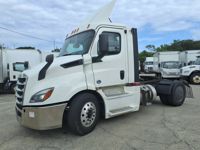 2019 Freightliner NEW CASCADIA 116