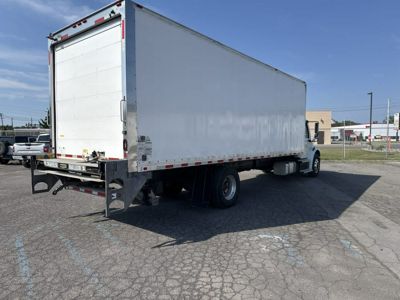 2019 Freightliner M2 106