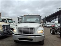 2019 Freightliner M2 106