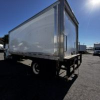 2019 Freightliner M2 106