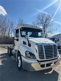 2017 Freightliner CASCADIA 113