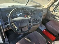 2018 Freightliner CASCADIA 125