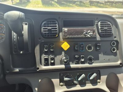 2020 Freightliner M2 106