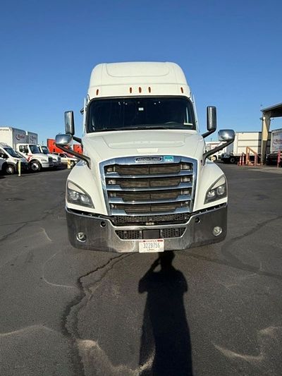 2022 Freightliner NEW CASCADIA PX12664
