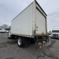 2018 Freightliner M2 106
