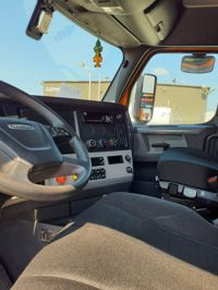 2019 Freightliner NEW CASCADIA PX12664