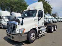 2016 Freightliner CASCADIA 125