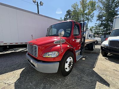 2019 Freightliner M2 106