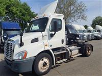 2015 Freightliner CASCADIA 113