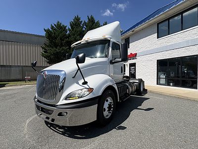 2019 International RH613