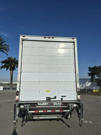 2020 Freightliner M2 106