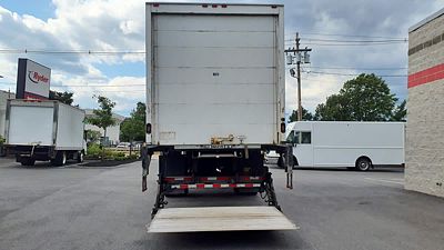2018 Freightliner M2 106