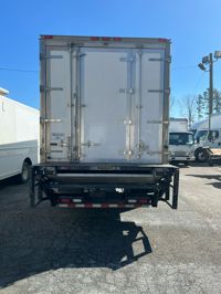 2018 Freightliner M2 106