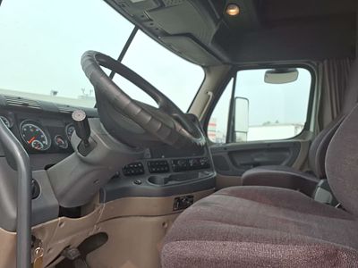 2020 Freightliner CASCADIA 125