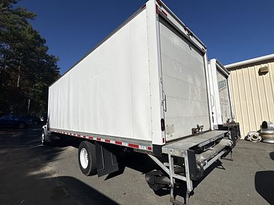 2020 Freightliner M2 106