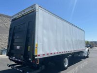 2018 Freightliner M2 106