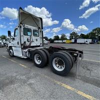 2017 Freightliner CASCADIA 125