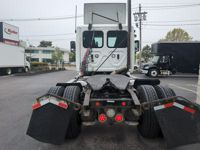 2020 Freightliner CASCADIA 113
