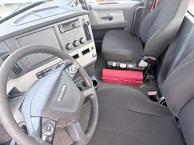 2020 Freightliner NEW CASCADIA 126