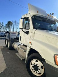 2020 Freightliner CASCADIA 125
