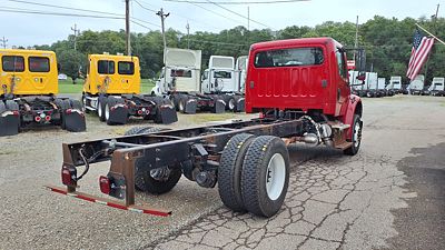 2017 Freightliner M2 106