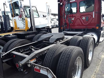 2017 Freightliner CASCADIA 125