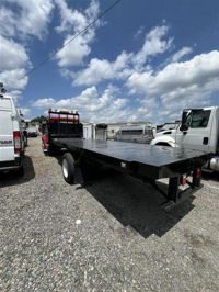 2018 Freightliner M2 106