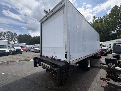 2017 Freightliner M2 106